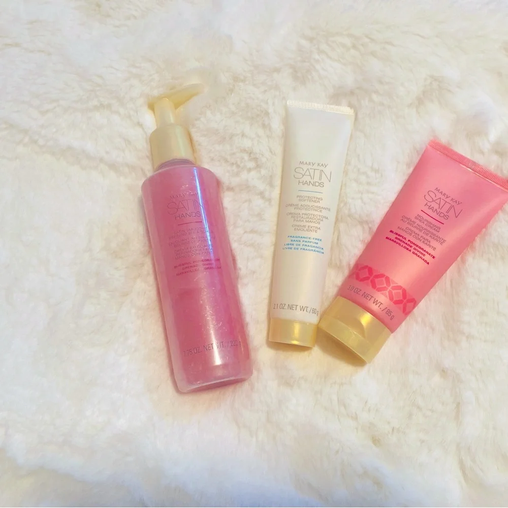 Mary Kay Limited-Edition† White Tea & Citrus Satin Hands Set